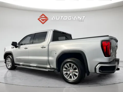 More photos of 2022 GMC Sierra 1500 Denali at AutoGiant USA Indianapolis, IN