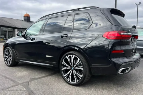 More photos of 2021 BMW X7 xDrive40i at AutoGiant USA Indianapolis, IN