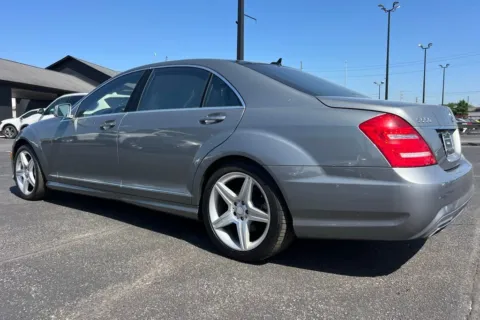 More photos of 2010 Mercedes-Benz S-Class S 550 at AutoGiant USA Indianapolis, IN