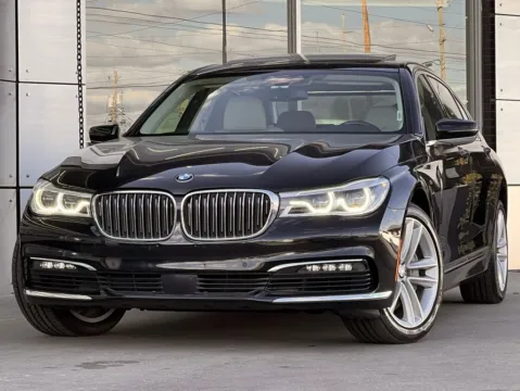 Black 2018 BMW 7 Series 750i xDrive for sale in Indianapolis, IN