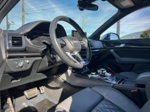 Photos of 2019 Audi SQ5 3.0T Prestige for sale in Indianapolis, IN at AutoGiant USA Indianapolis