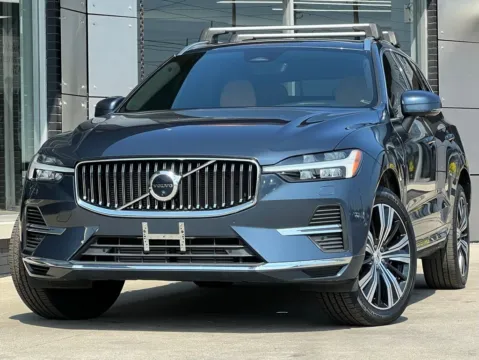 Blue 2022 Volvo XC60 Recharge Plug-In Hybrid T8 Inscription for sale in Indianapolis, IN