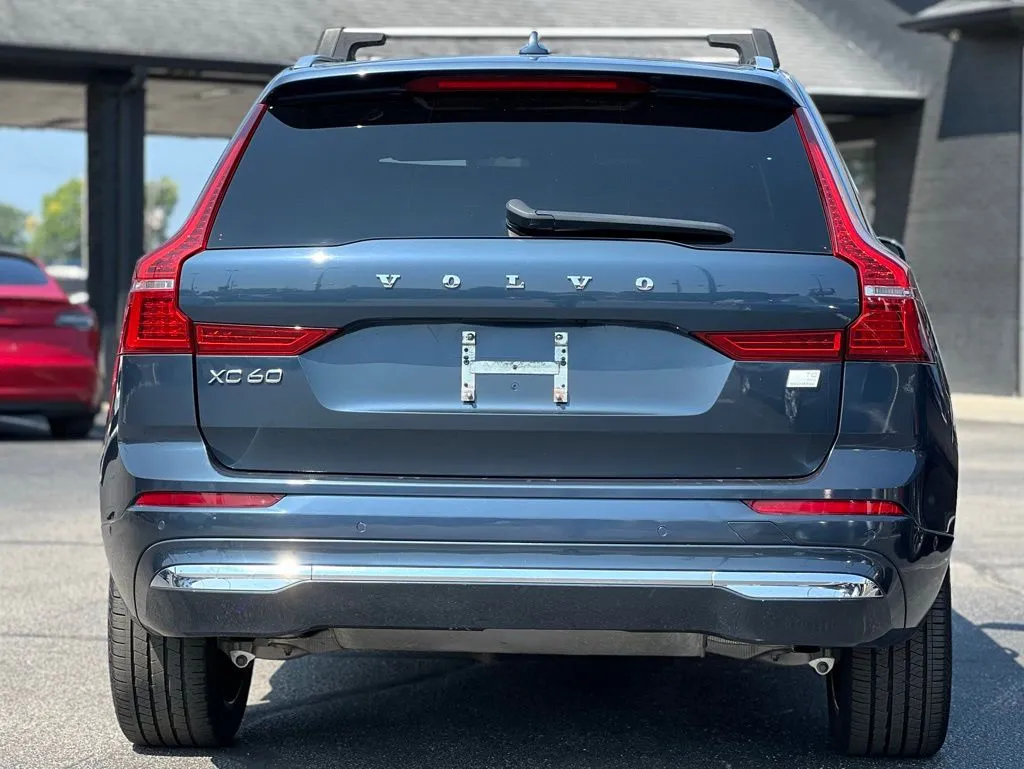 Image of 2022 Volvo XC60 Recharge Plug-In Hybrid
