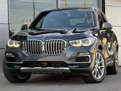 Gray 2020 BMW X5 xDrive40i for sale in Indianapolis, IN