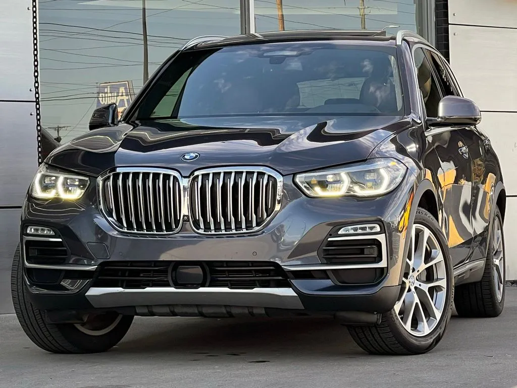 Gray 2020 BMW X5 xDrive40i for sale in Indianapolis, IN