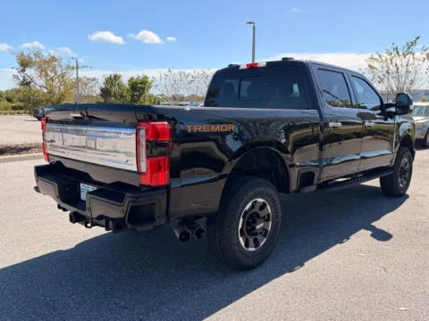 More photos of 2023 Ford F-250SD Platinum at AutoGiant USA Indianapolis, IN