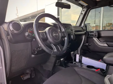 Photos of 2015 Jeep Wrangler Unlimited Sport for sale in Indianapolis, IN at AutoGiant USA Indianapolis