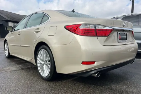 More photos of 2015 Lexus ES 350 at AutoGiant USA Indianapolis, IN