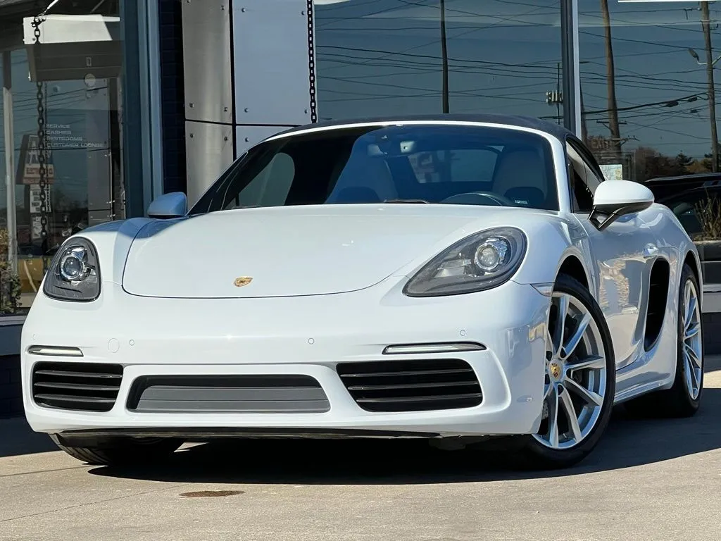 White 2017 Porsche 718 Boxster for sale in Indianapolis, IN