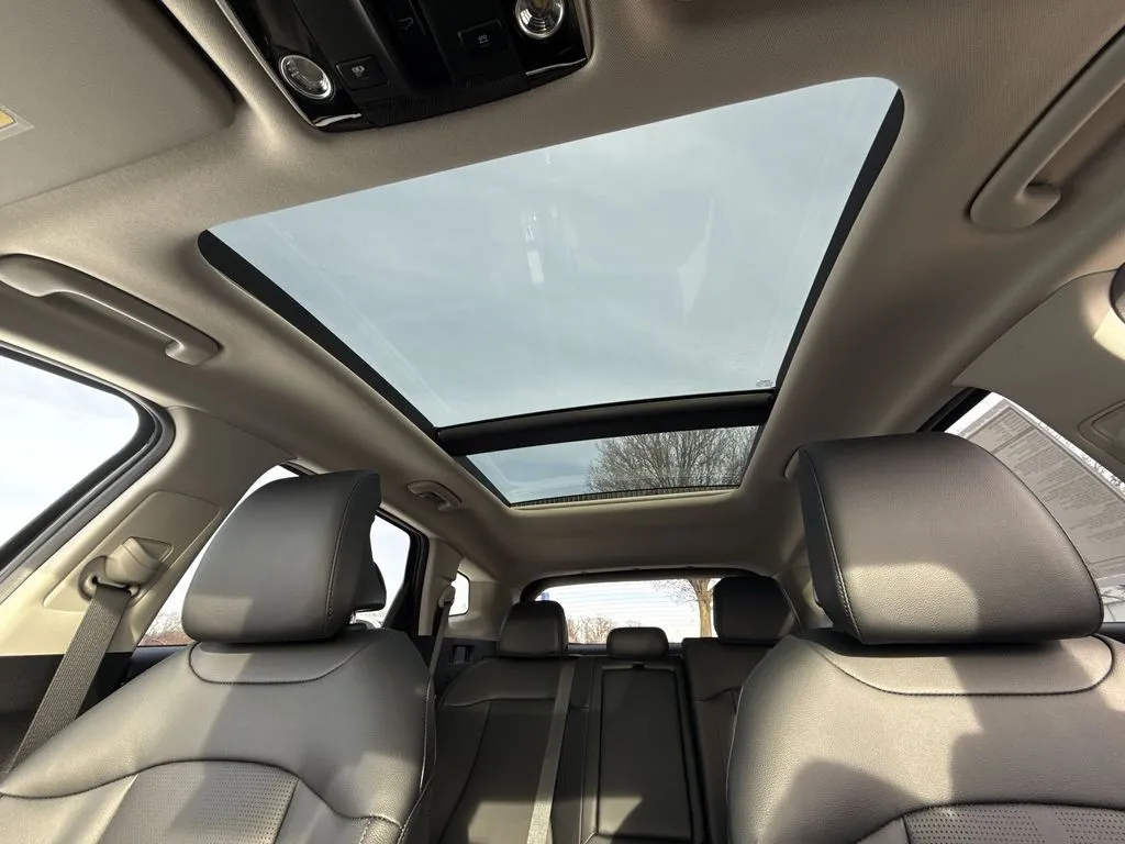 2026 Kia Sportage EX - Photo 16