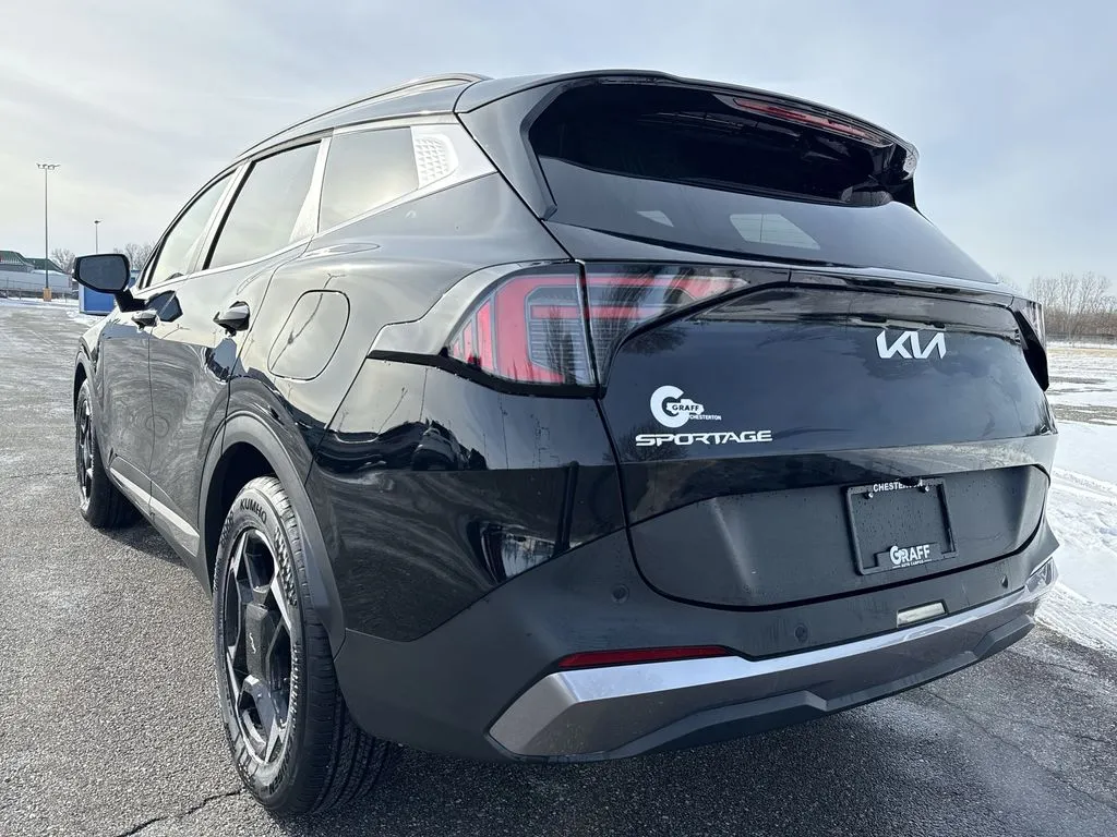 2026 Kia Sportage EX - Photo 6