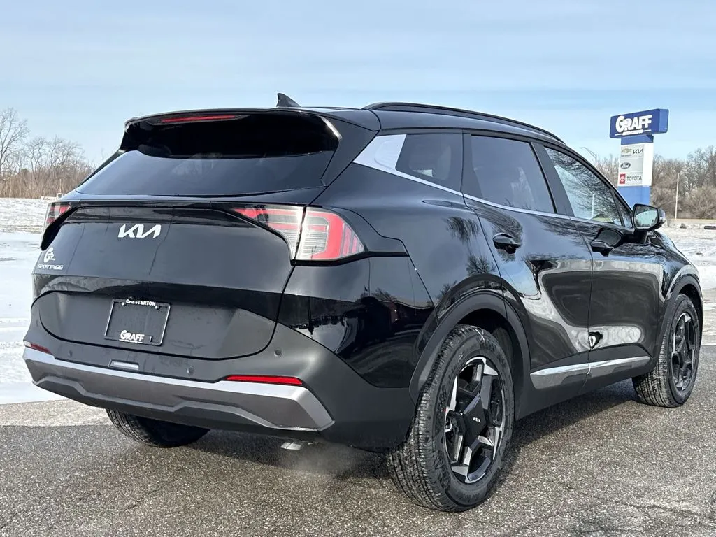 2026 Kia Sportage EX - Photo 8
