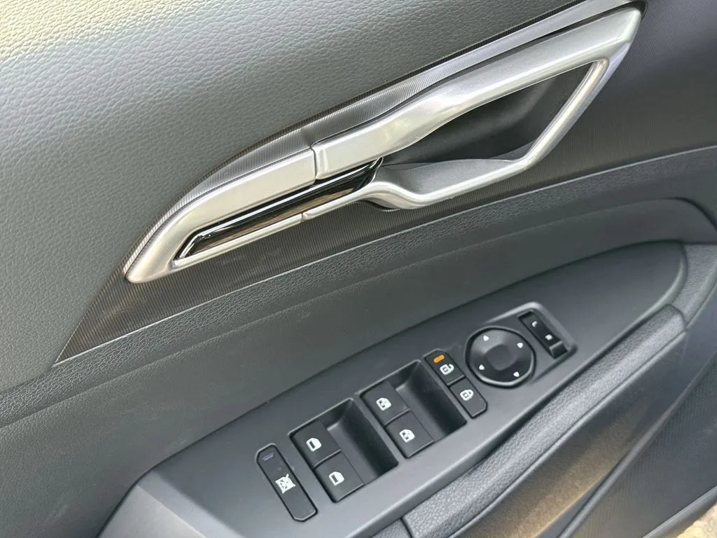2026 Kia Sportage EX - Photo 15