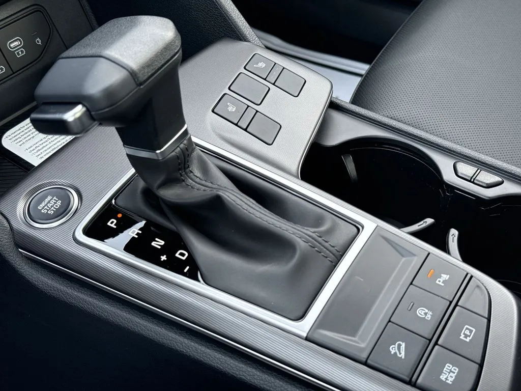 2026 Kia Sportage EX - Photo 22