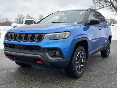 More photos of 2024 Jeep Compass Trailhawk at Graff Kia of Chesterton, IN