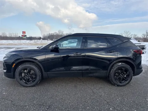 More photos of 2023 Chevrolet Blazer LT at Graff Kia of Chesterton, IN