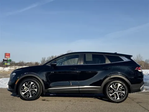 More photos of 2023 Kia Sportage EX at Graff Kia of Chesterton, IN
