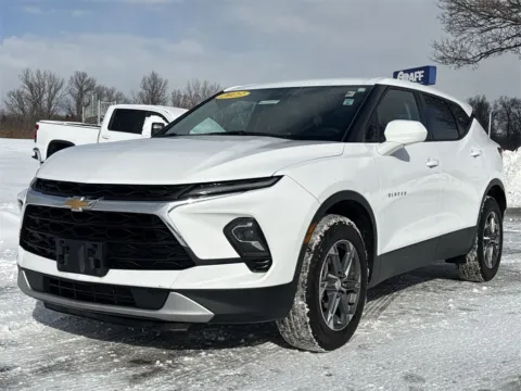 More photos of 2023 Chevrolet Blazer LT at Graff Kia of Chesterton, IN