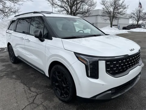 Photos of 2026 Kia Carnival Hybrid SX for sale in Burns Harbor, IN at Graff Kia of Chesterton