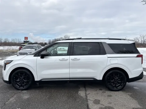 More photos of 2026 Kia Carnival Hybrid SX at Graff Kia of Chesterton, IN