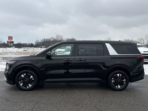 Another view of 2026 Kia Carnival Hybrid LXS for sale in Burns Harbor, IN at Graff Kia of Chesterton