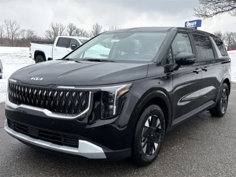 More photos of 2026 Kia Carnival Hybrid LXS at Graff Kia of Chesterton, IN