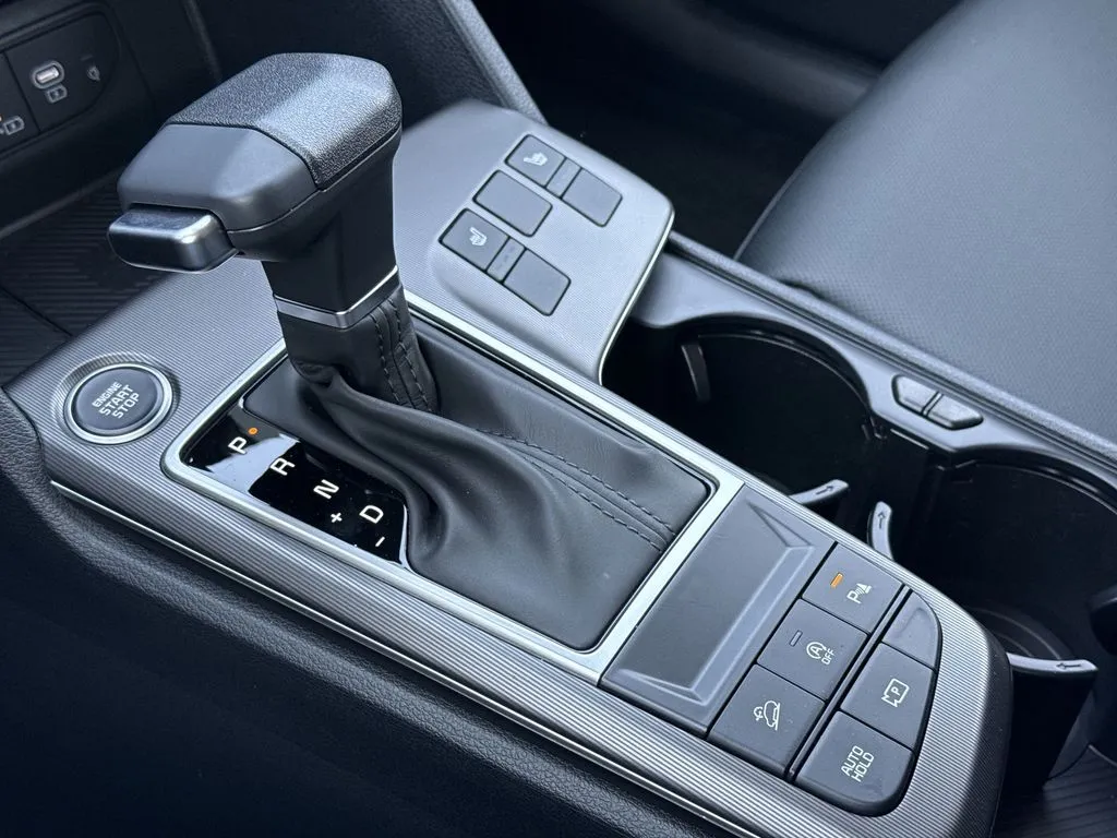 2026 Kia Sportage EX - Photo 22