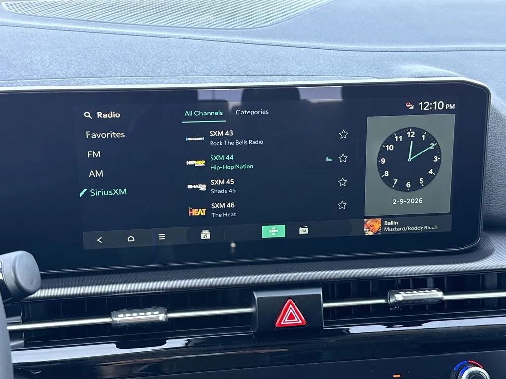 2026 Kia Sportage EX - Photo 12