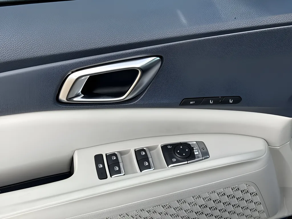 2026 Kia Carnival EX - Photo 15