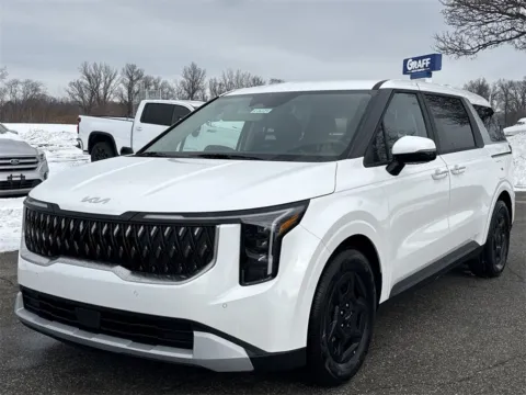 More photos of 2026 Kia Carnival LXS at Graff Kia of Chesterton, IN