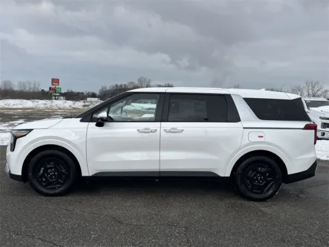 More photos of 2026 Kia Carnival LXS at Graff Kia of Chesterton, IN