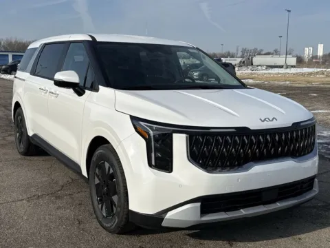 Photos of 2026 Kia Carnival Hybrid LXS for sale in Burns Harbor, IN at Graff Kia of Chesterton
