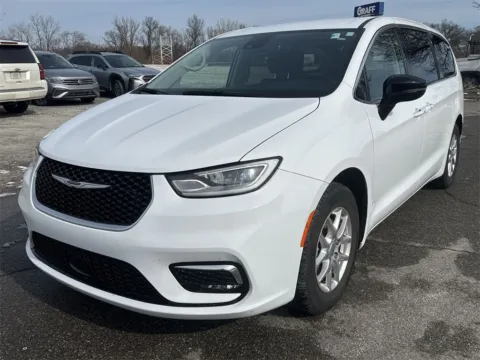 More photos of 2024 Chrysler Pacifica Touring L at Graff Kia of Chesterton, IN