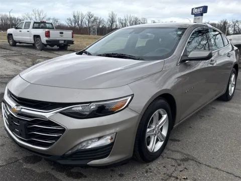 More photos of 2023 Chevrolet Malibu LT at Graff Kia of Chesterton, IN