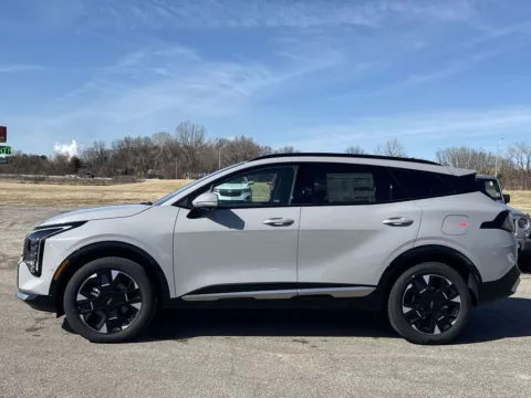 More photos of 2026 Kia Sportage Hybrid SX-Prestige at Graff Kia of Chesterton, IN