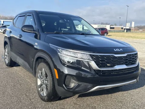 Photos of 2023 Kia Seltos LX for sale in Burns Harbor, IN at Graff Kia of Chesterton