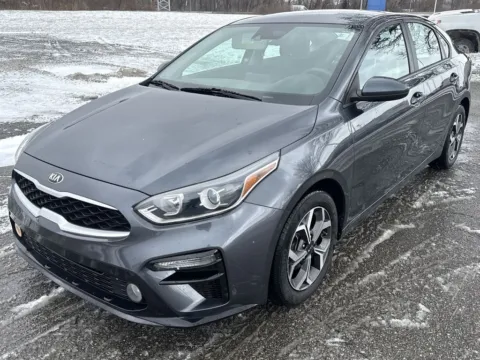 More photos of 2019 Kia Forte LXS at Graff Kia of Chesterton, IN