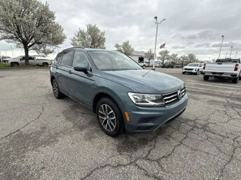 Photos of 2019 Volkswagen Tiguan 2.0T SE for sale in Burns Harbor, IN at Graff Kia of Chesterton