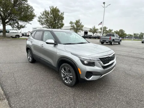 Photos of 2023 Kia Seltos LX for sale in Burns Harbor, IN at Graff Kia of Chesterton