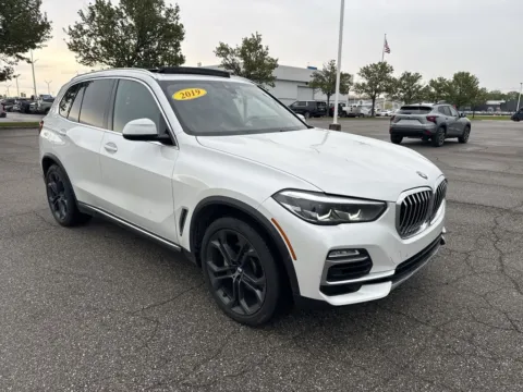 Photos of 2019 BMW X5 xDrive40i for sale in Burns Harbor, IN at Graff Kia of Chesterton