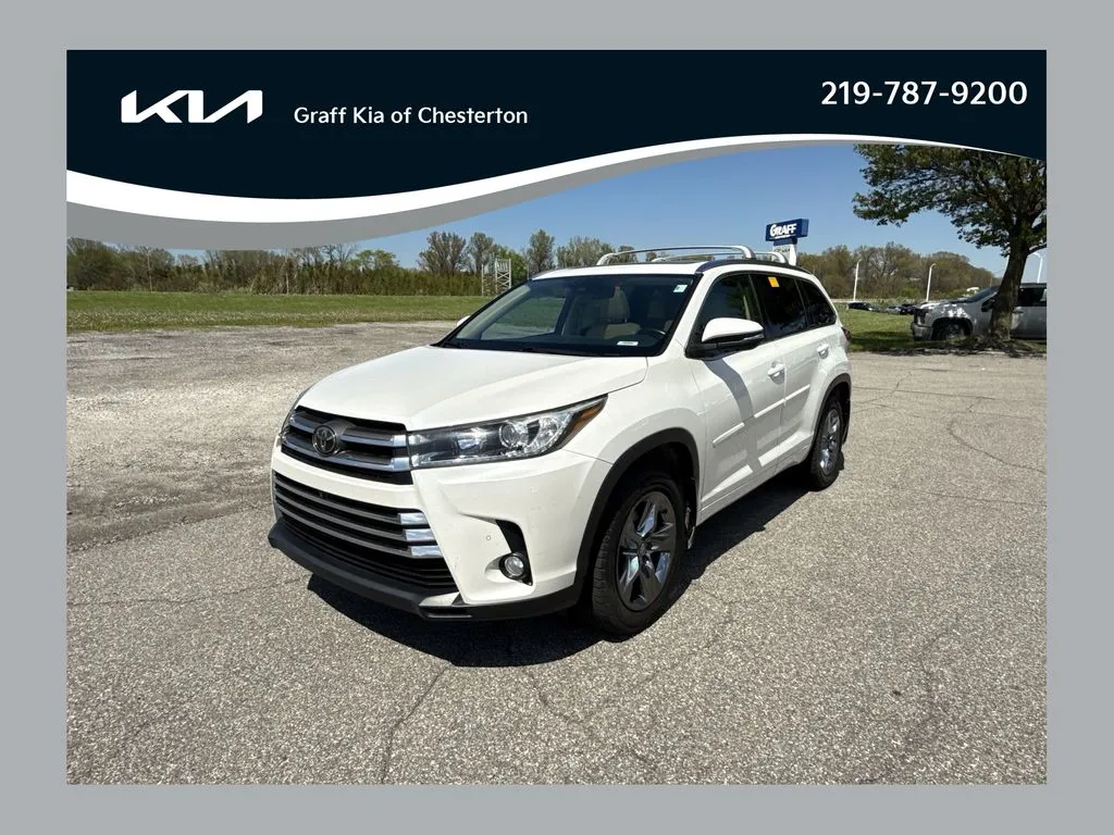 White 2018 Toyota Highlander Limited Platinum for sale in Burns Harbor, IN