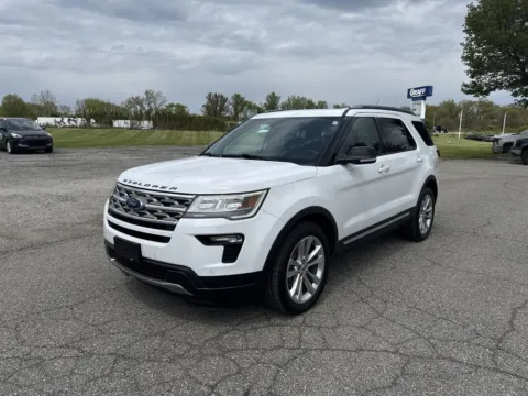 More photos of 2018 Ford Explorer XLT at Graff Kia of Chesterton, IN