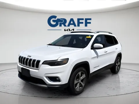 Photos of 2019 Jeep Cherokee Limited for sale in Burns Harbor, IN at Graff Kia of Chesterton