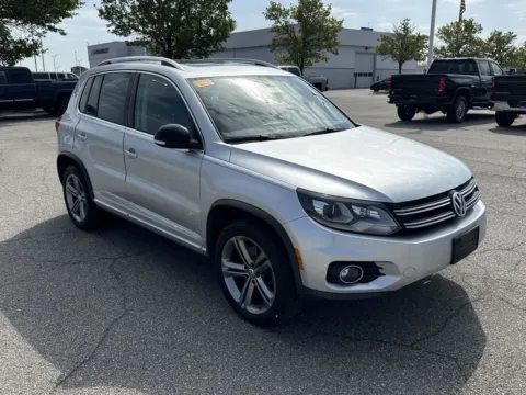 Photos of 2017 Volkswagen Tiguan Sport for sale in Burns Harbor, IN at Graff Kia of Chesterton