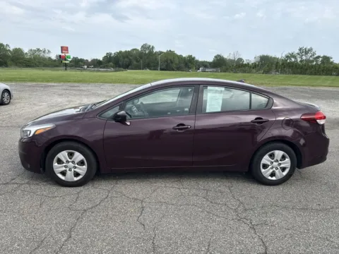 More photos of 2018 Kia Forte LX at Graff Kia of Chesterton, IN