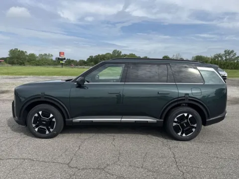 More photos of 2027 Kia Telluride Hybrid EX at Graff Kia of Chesterton, IN