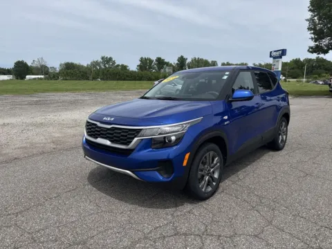 Blue 2022 Kia Seltos LX for sale in Burns Harbor, IN