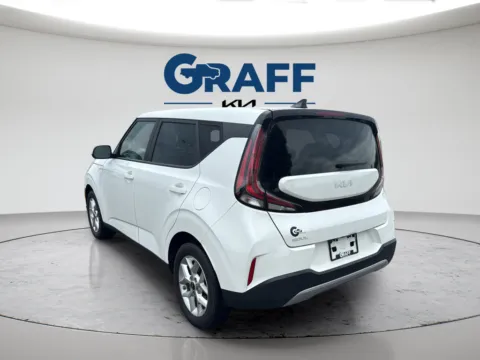 More photos of 2024 Kia Soul LX at Graff Kia of Chesterton, IN