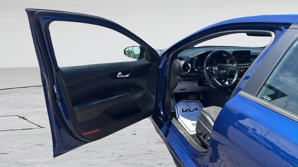 2021 Kia Forte GT-Line - Photo 25