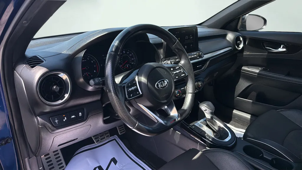 2021 Kia Forte GT-Line - Photo 36